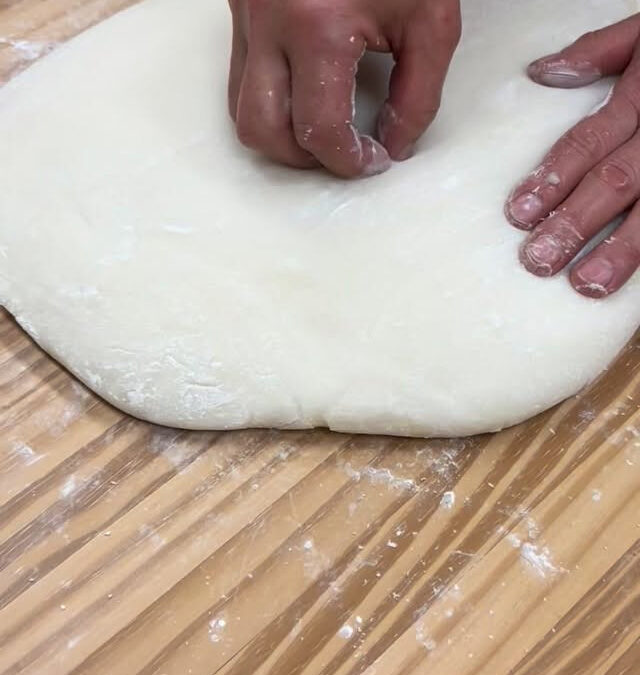 のし餅、製造中です